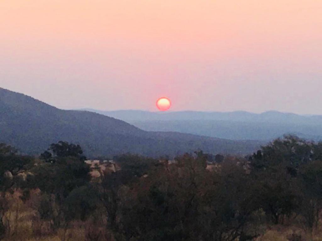 Kuwisa Lodge Bela-Bela Buitenkant foto