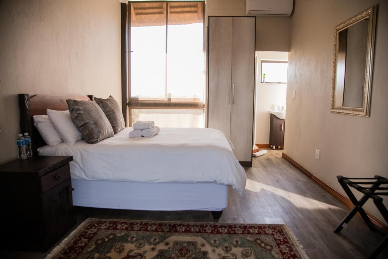 Kuwisa Lodge Bela-Bela Buitenkant foto